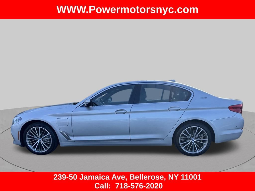 Used 2019 BMW 530e xDrive w/ Premium Package AWD/4WD image 7