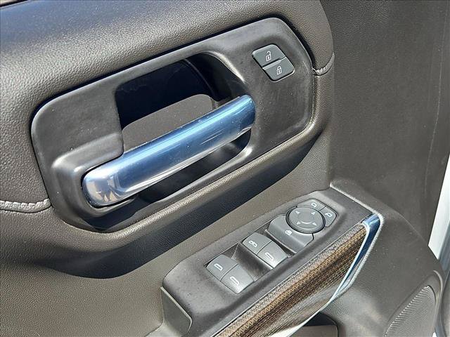 Certified 2022 Chevrolet Silverado 1500 RST AWD/4WD image 12