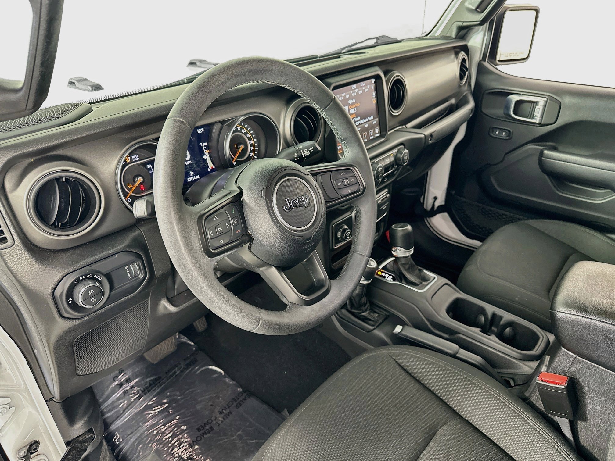 Used 2023 Jeep Gladiator Sport AWD/4WD image 9