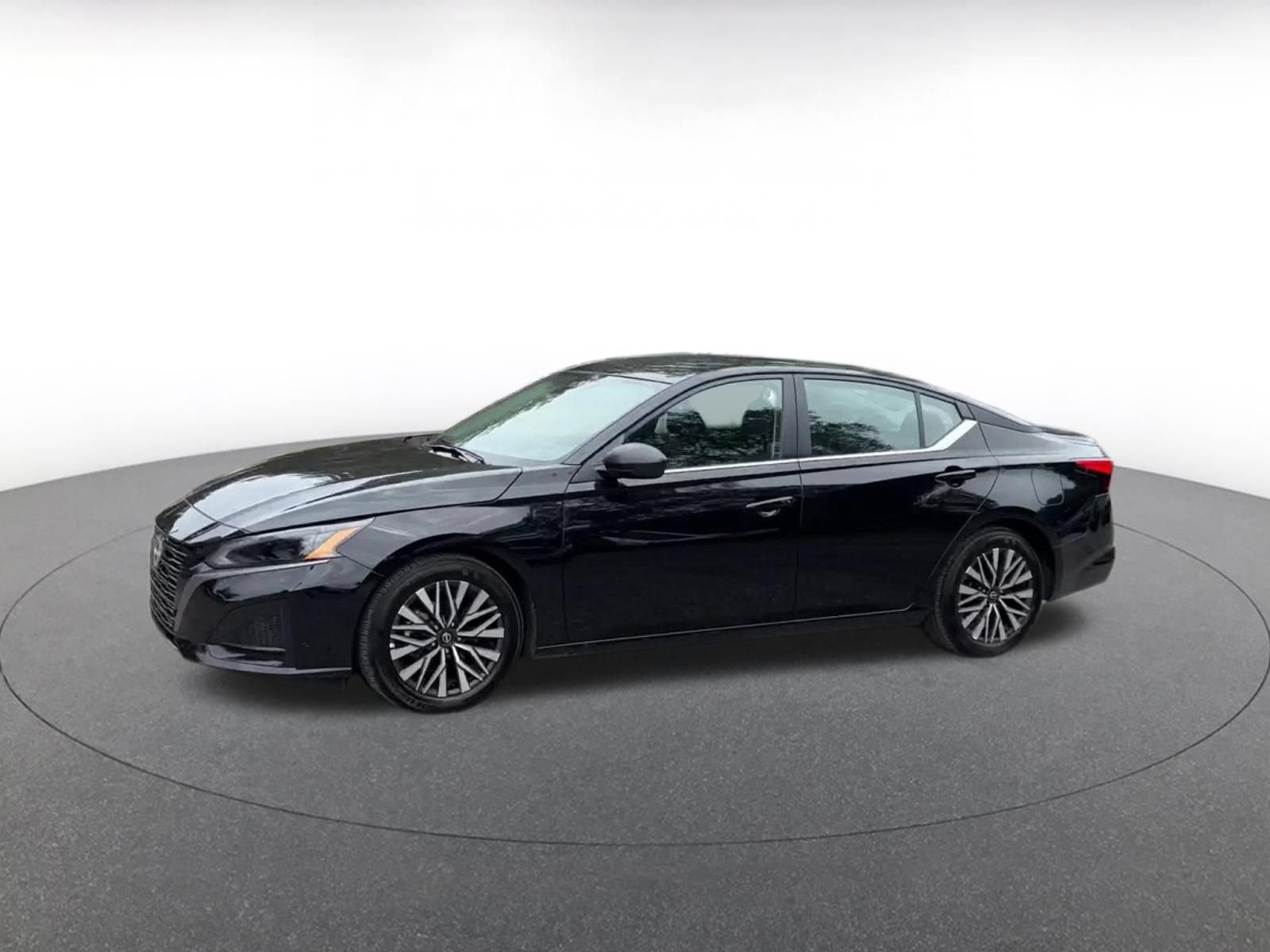 Used 2026 Nissan Altima 2.5 SV FWD image 8