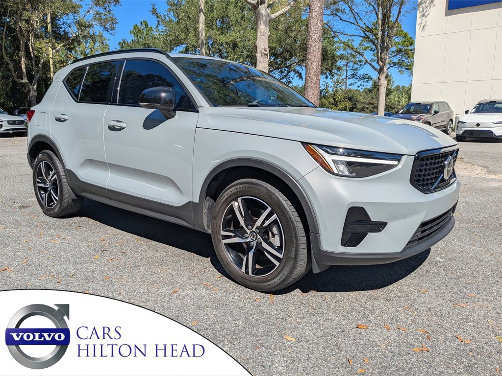 Certified 2024 Volvo XC40 B5 Core