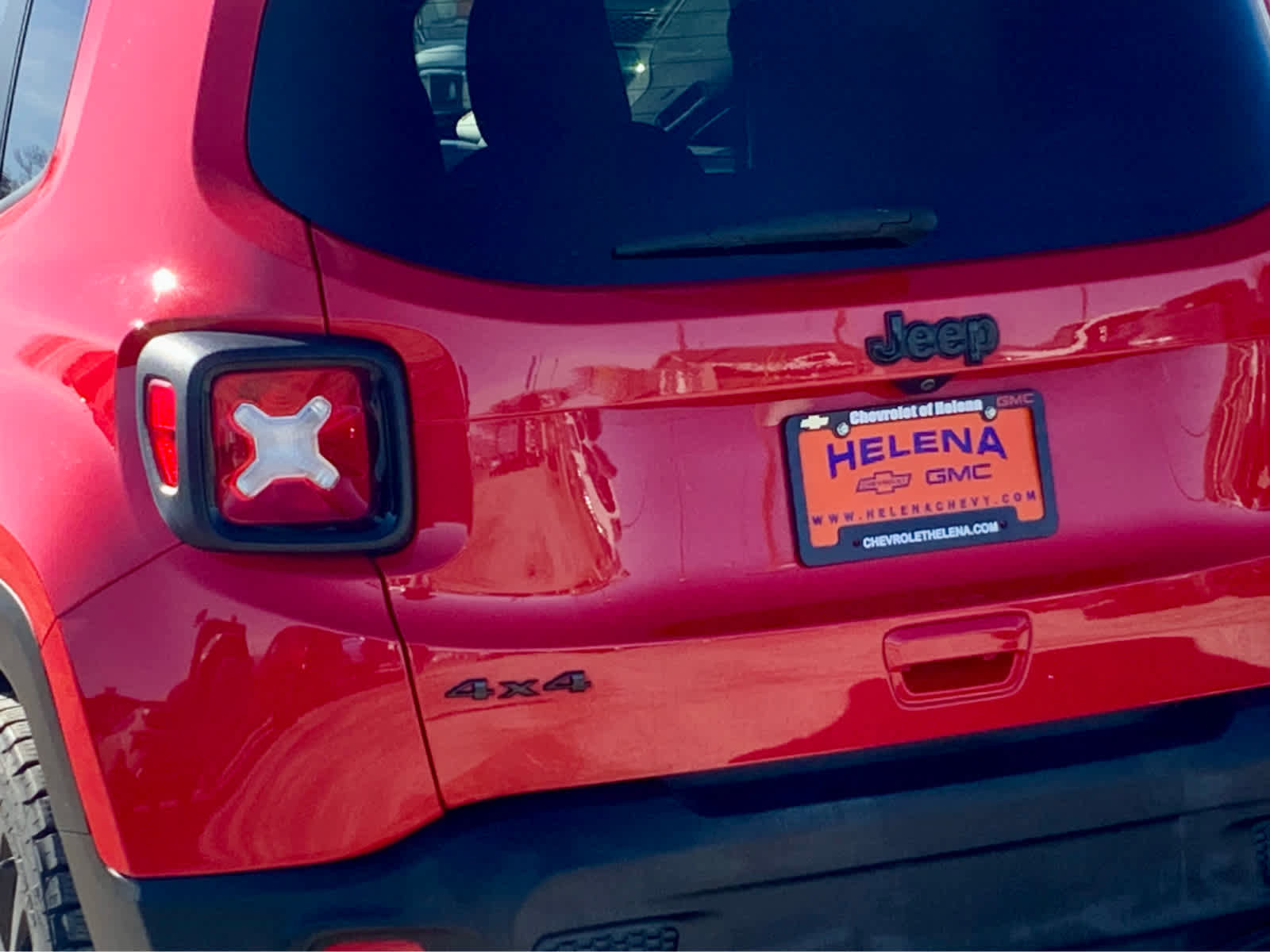 Used 2019 Jeep Renegade Altitude w/ UConnect 8.4 Nav Group image 13