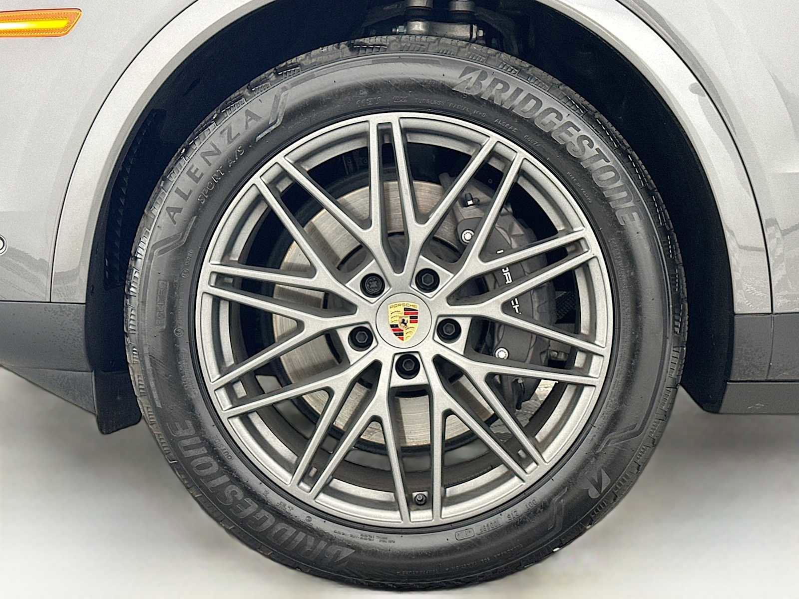 Certified 2025 Porsche Cayenne image 32