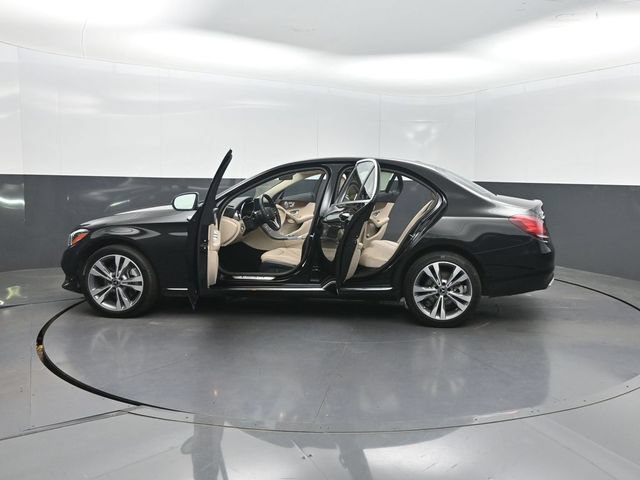 Used 2021 Mercedes-Benz C 300 4MATIC Sedan w/ Premium Package image 41