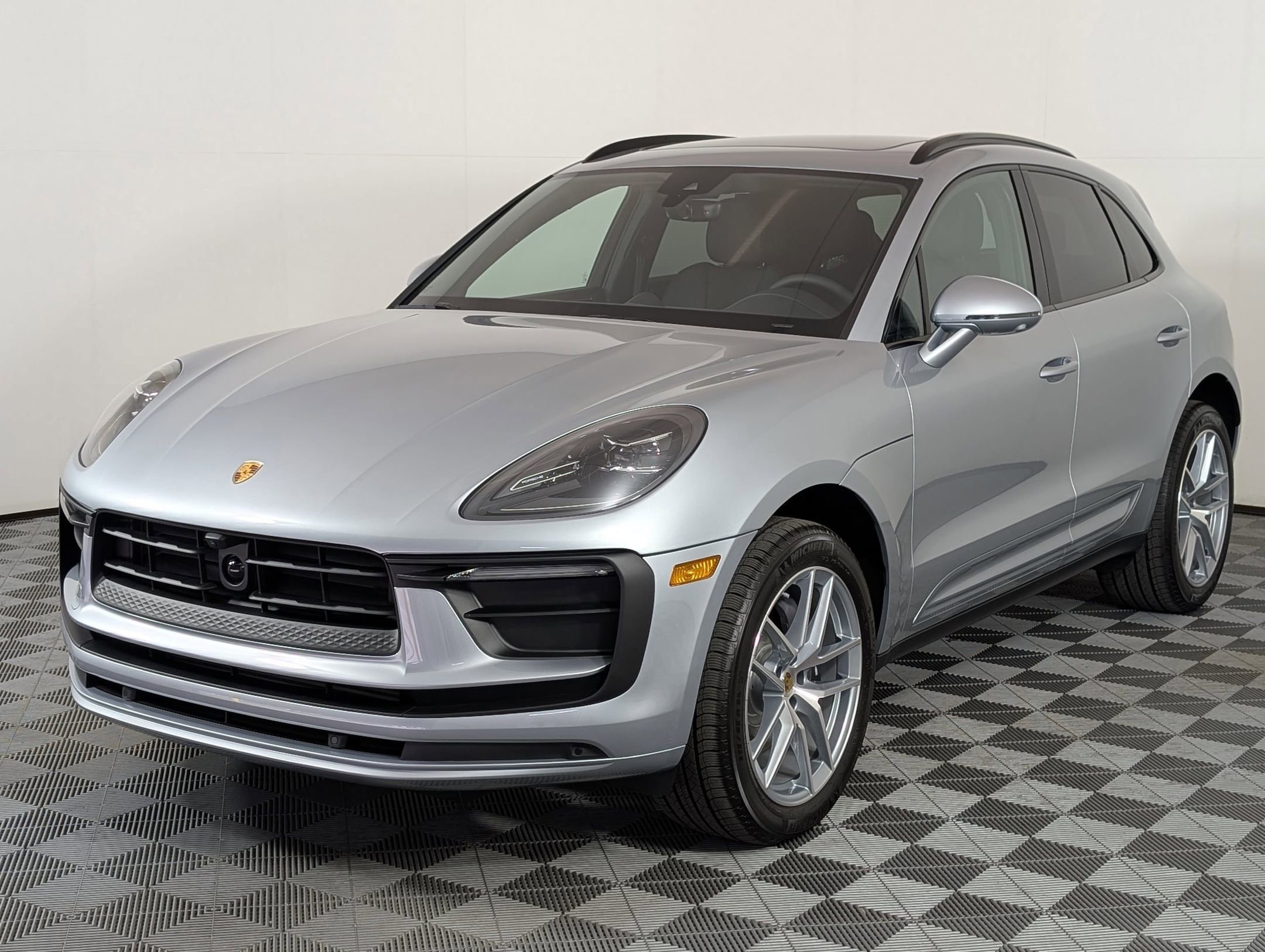 Certified 2025 Porsche Macan