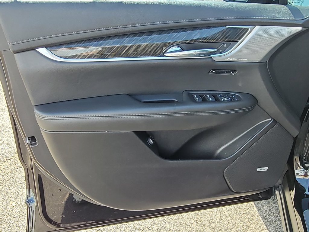 Certified 2021 Cadillac XT6 Premium Luxury FWD image 22