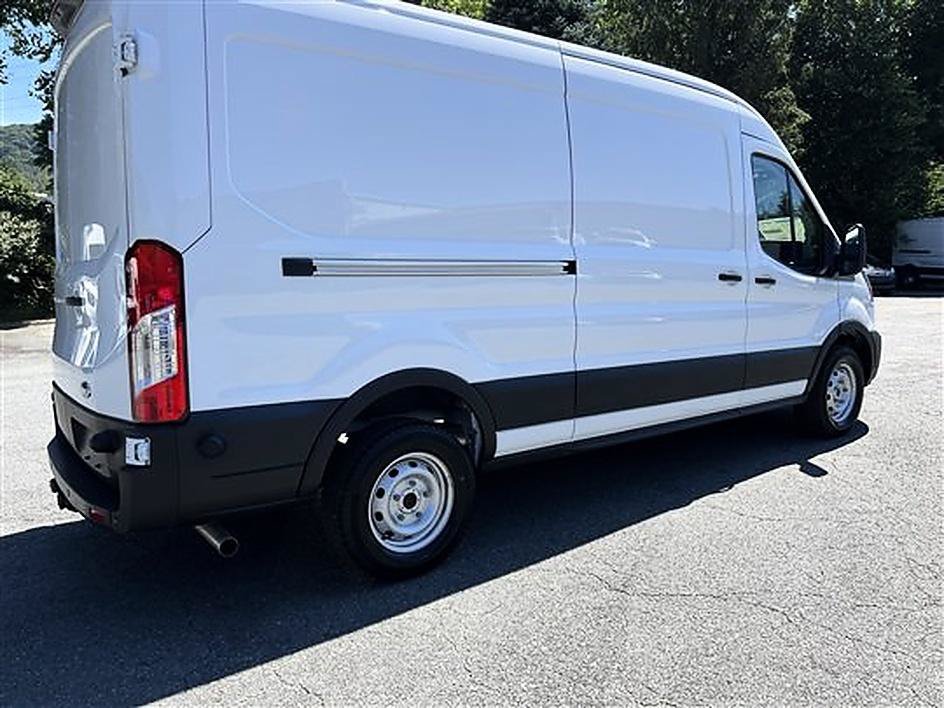 New 2024 Ford Transit 250 148 Medium Roof w/ Load Area Protection Package RWD image 6