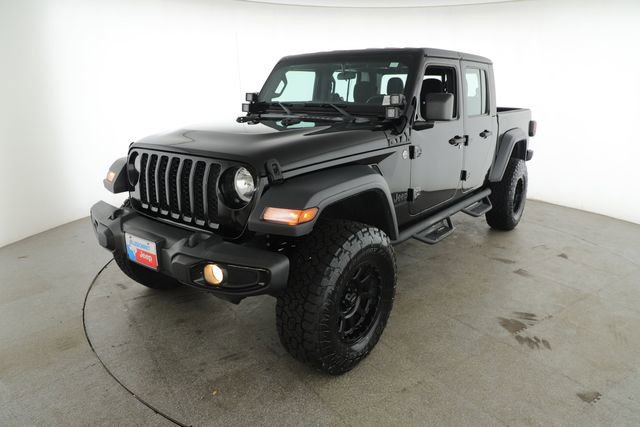Used 2020 Jeep Gladiator Sport w/ Trailer Tow Package AWD/4WD image 3