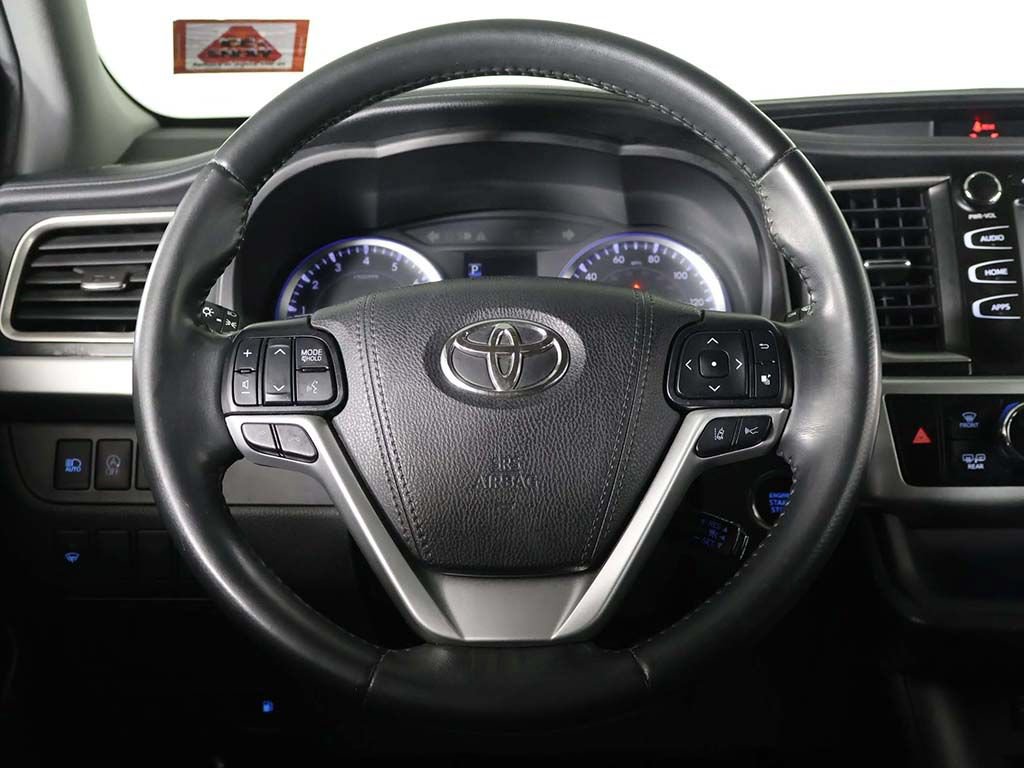Used 2019 Toyota Highlander SE AWD/4WD image 39