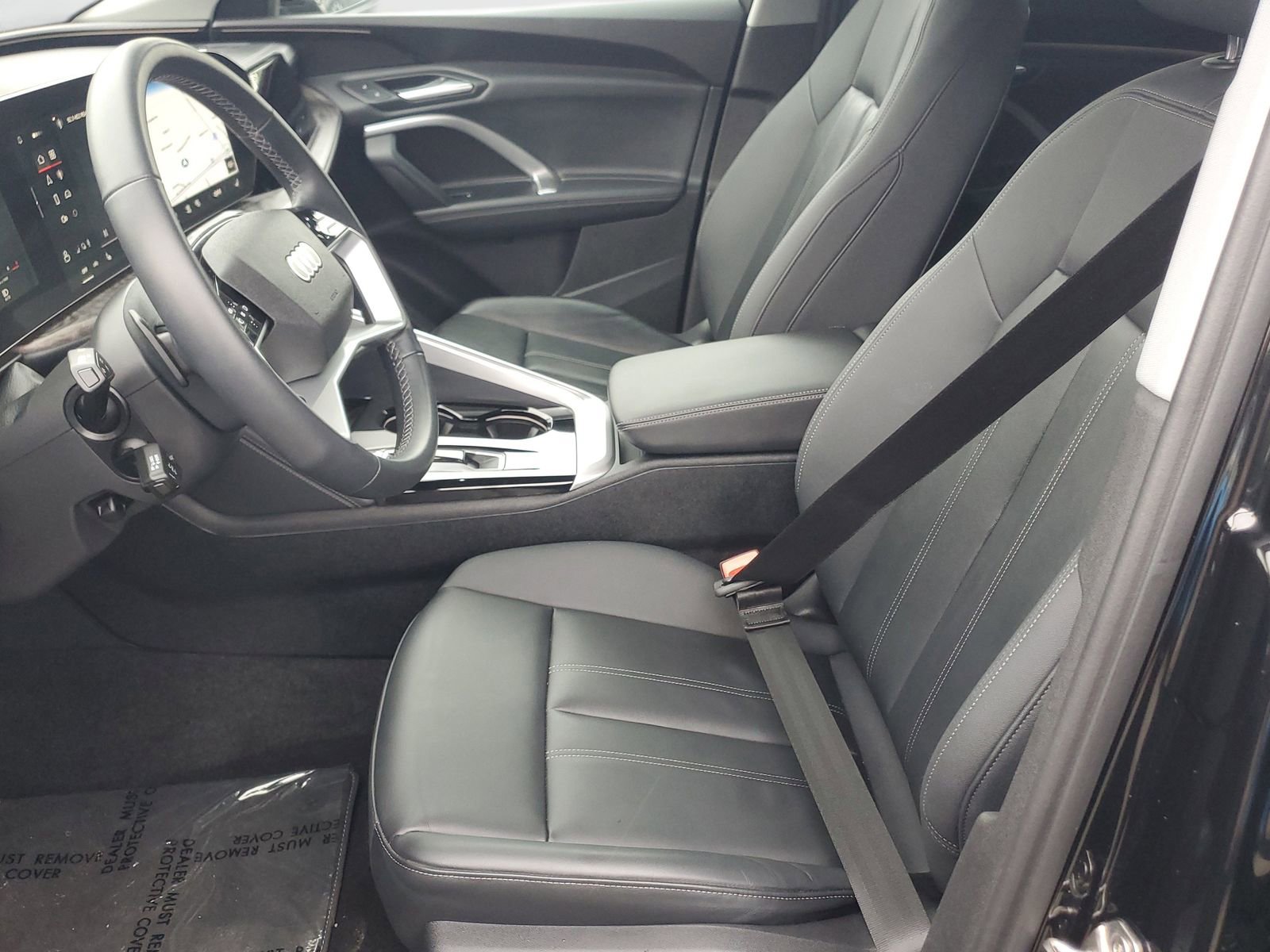 Used 2025 Audi Q5 Premium w/ Convenience Package image 19