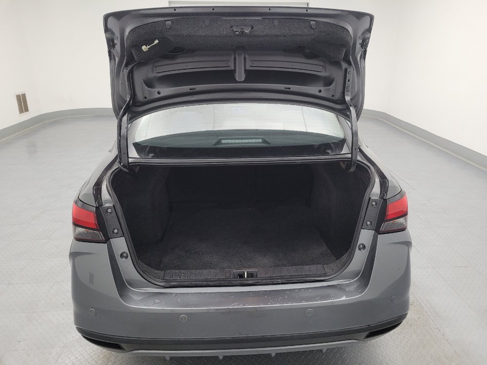 Used 2021 Nissan Versa S FWD image 29