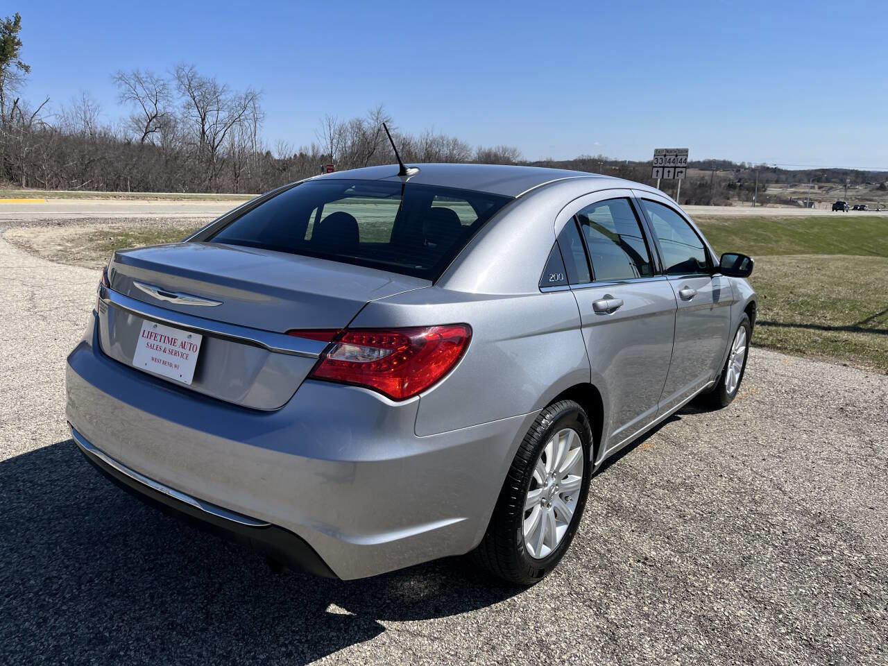 Used 2013 Chrysler 200 Touring w/ Cold Weather Group image 5