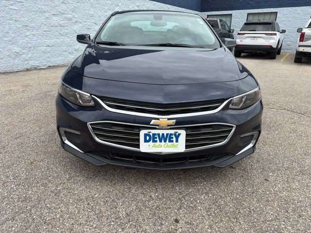 Used 2017 Chevrolet Malibu LT FWD image 8