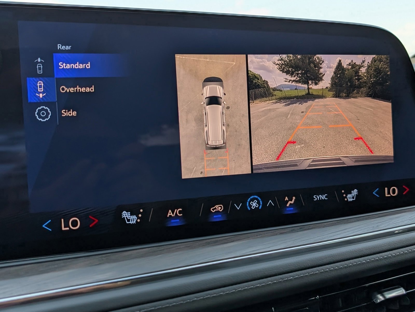 New 2026 Chevrolet Suburban LT w/ Comfort Package image 19