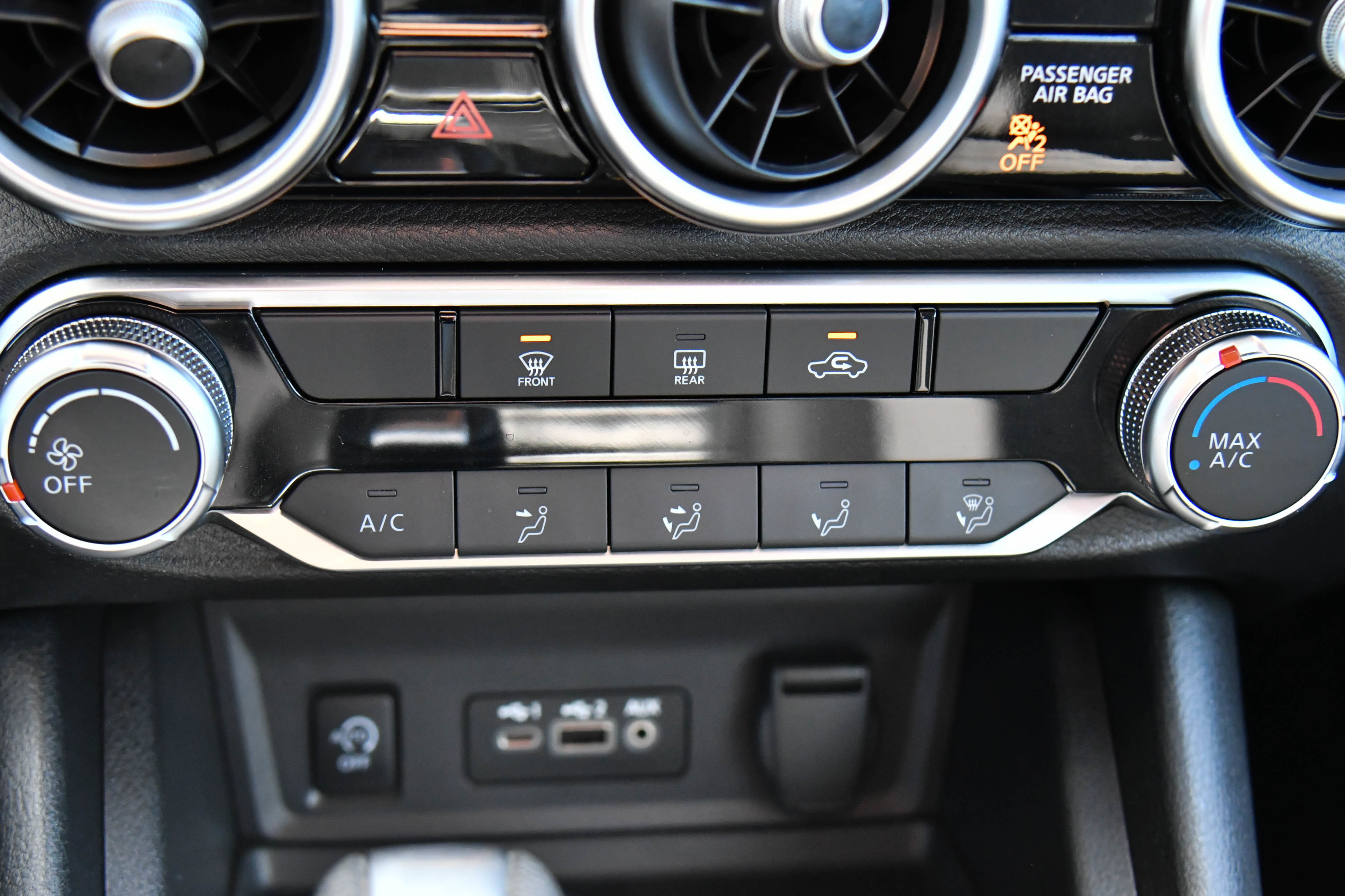 Used 2024 Nissan Sentra SV FWD image 19