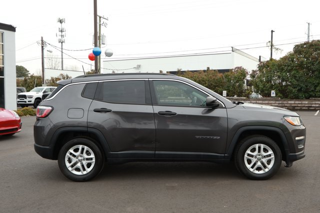 Used 2020 Jeep Compass Sport image 4