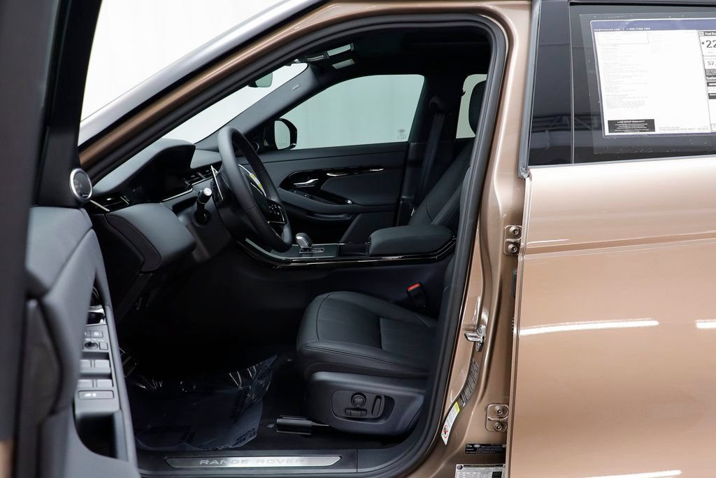 New 2026 Land Rover Range Rover Evoque Dynamic SE AWD/4WD image 7