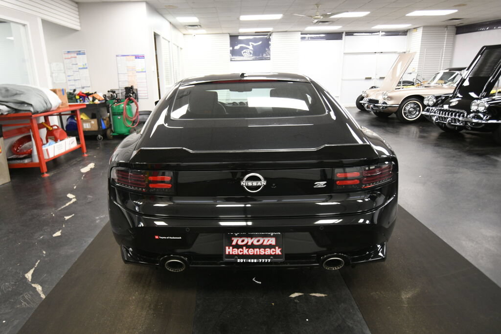 Used 2025 Nissan Z Sport w/ Floor Mat Package RWD image 7