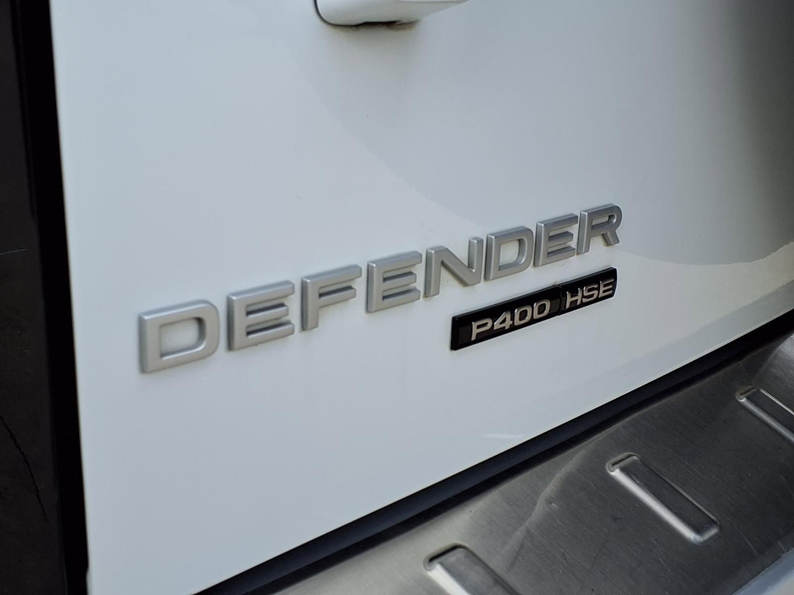 Used 2020 Land Rover Defender 110 HSE image 10