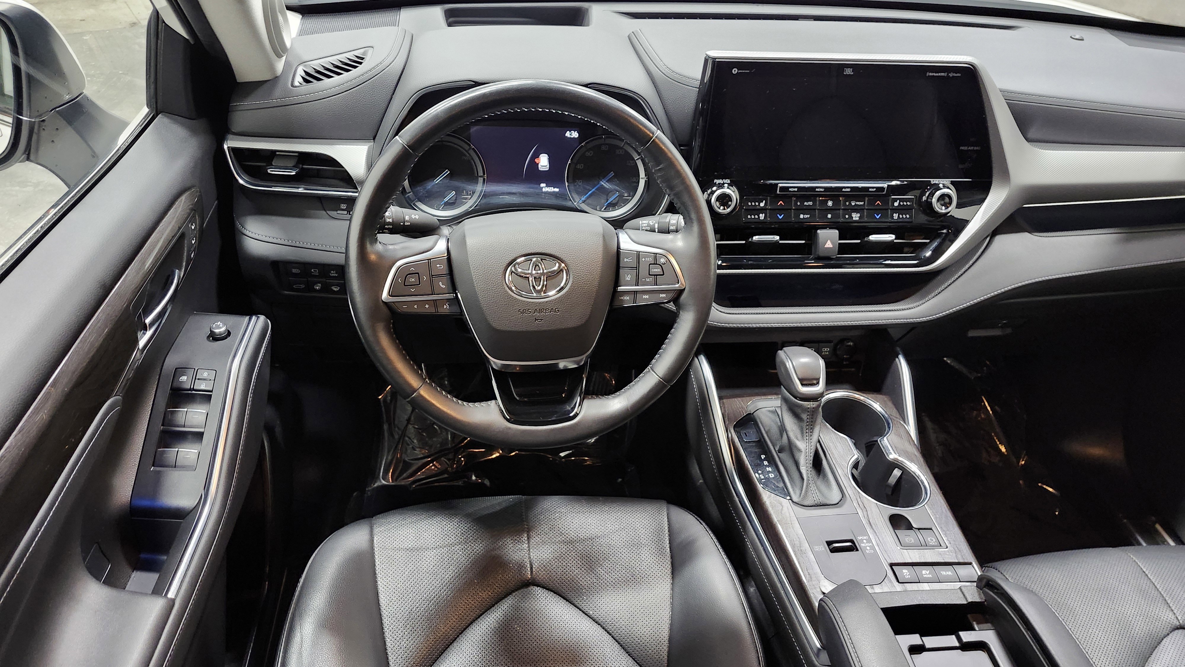 Used 2021 Toyota Highlander Platinum image 33