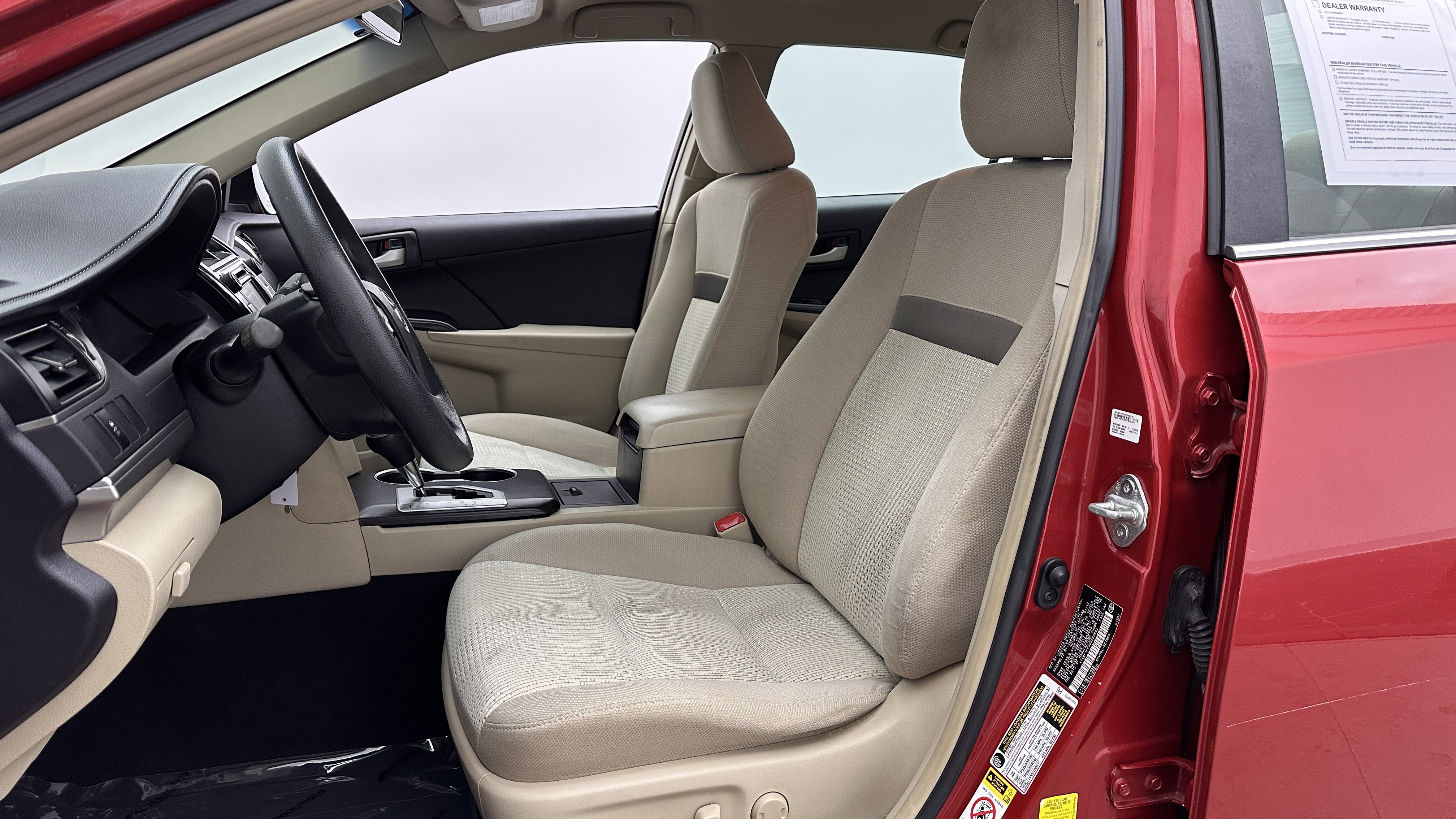 Used 2013 Toyota Camry LE image 13