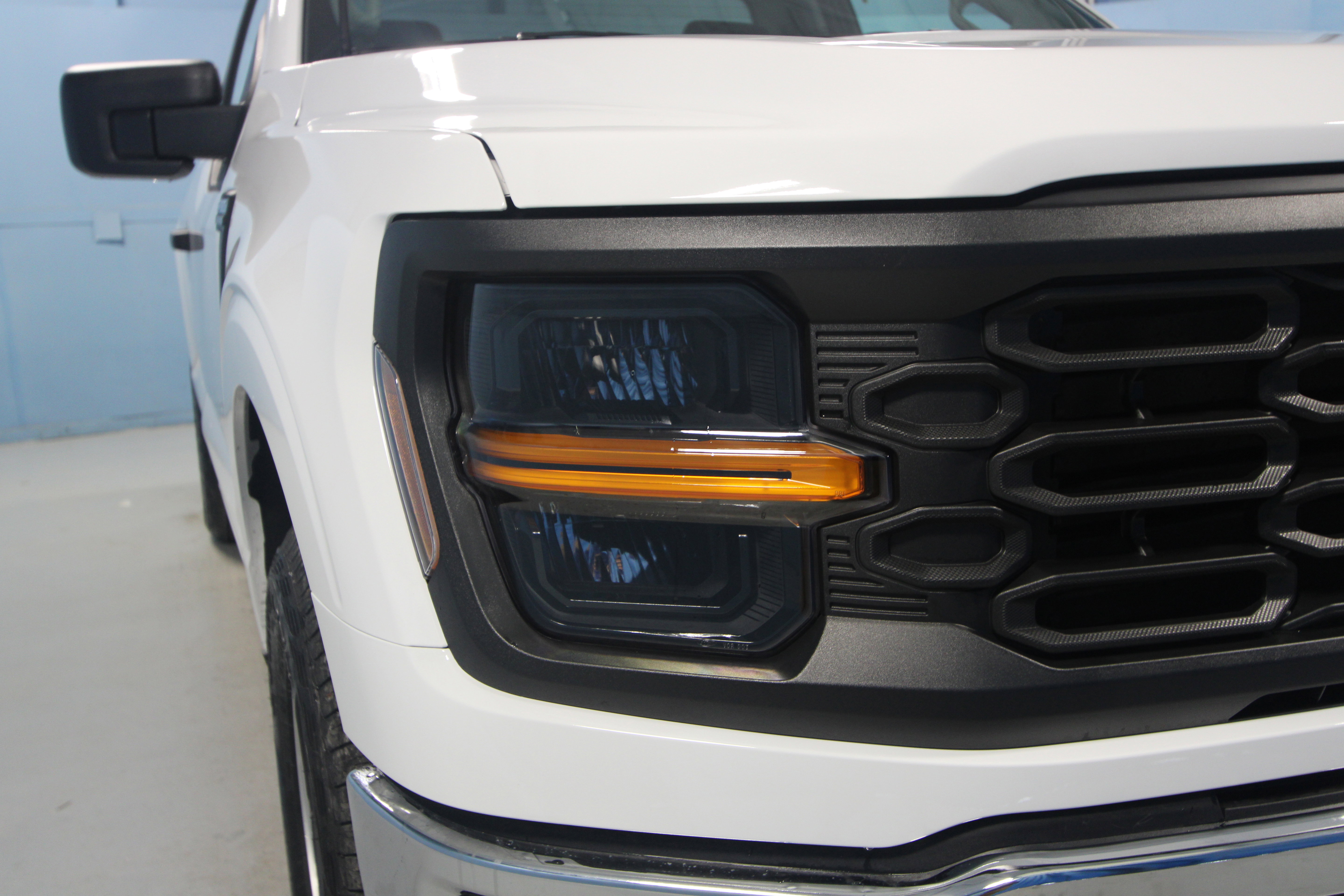 New 2025 Ford F150 XL w/ Equipment Group 103A High image 28