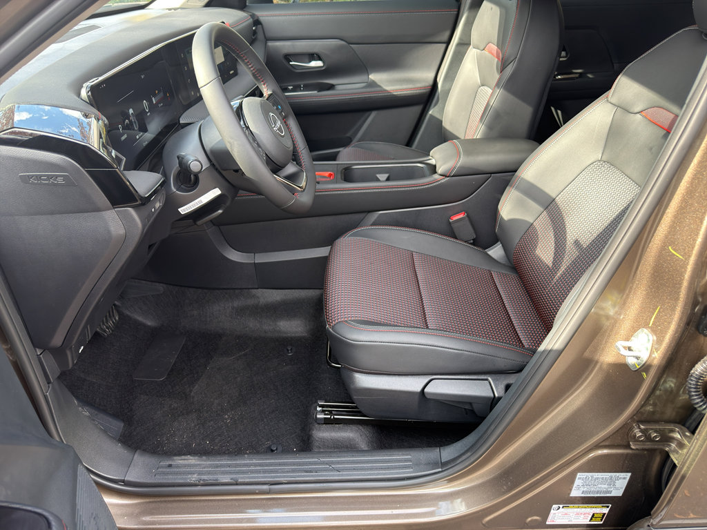New 2026 Nissan Kicks SR w/ Cold Weather Package image 16