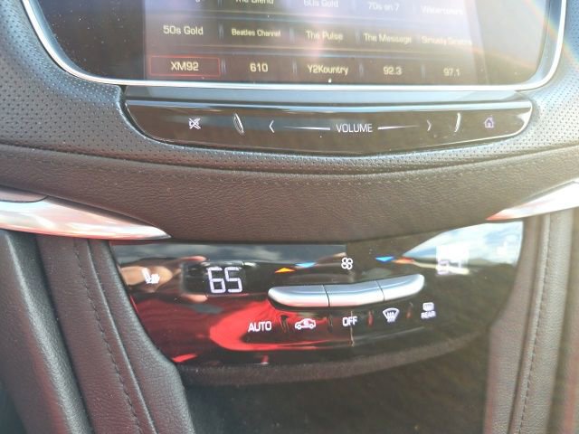 Used 2017 Cadillac XT5 Luxury w/ Driver Awareness Package image 5