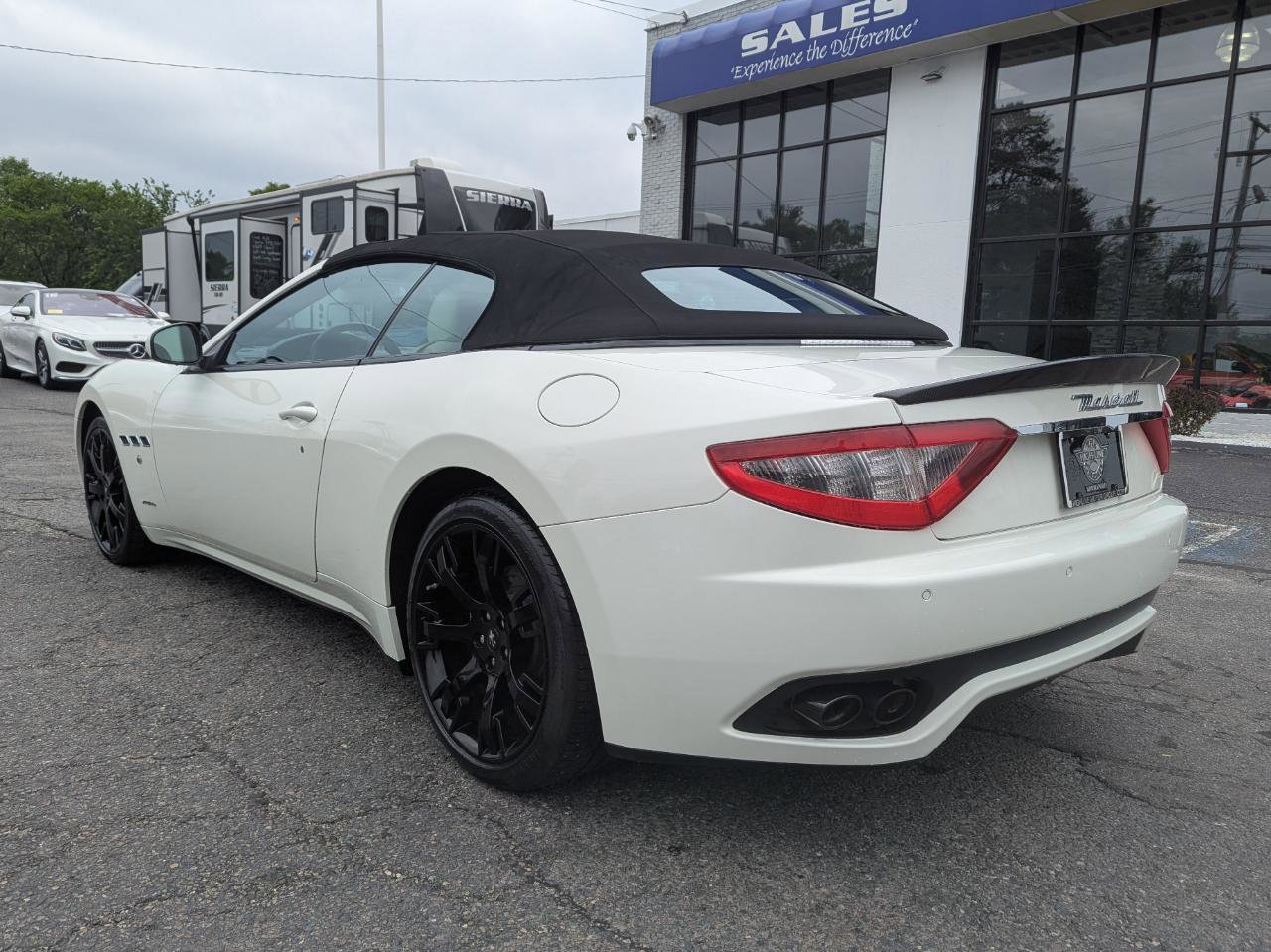 Used 2013 Maserati GranTurismo Convertible RWD image 11