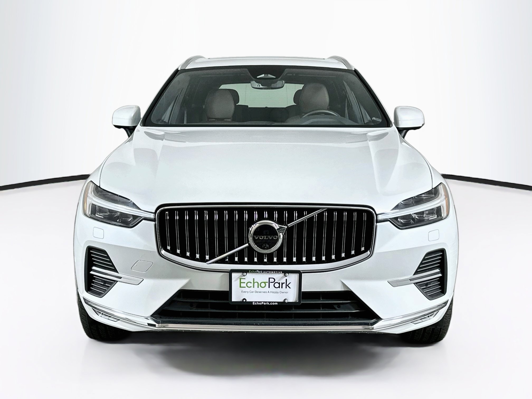 Used 2023 Volvo XC60 B5 Plus w/ Protection Package Premier FWD image 2