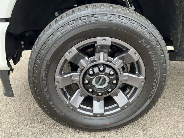 Used 2024 Ford F350 Platinum AWD/4WD image 34