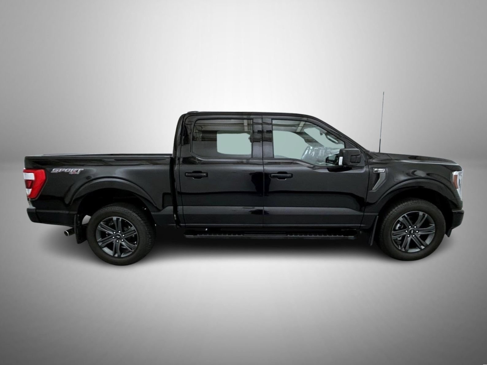 Used 2023 Ford F150 Lariat w/ Equipment Group 502A High AWD/4WD image 4