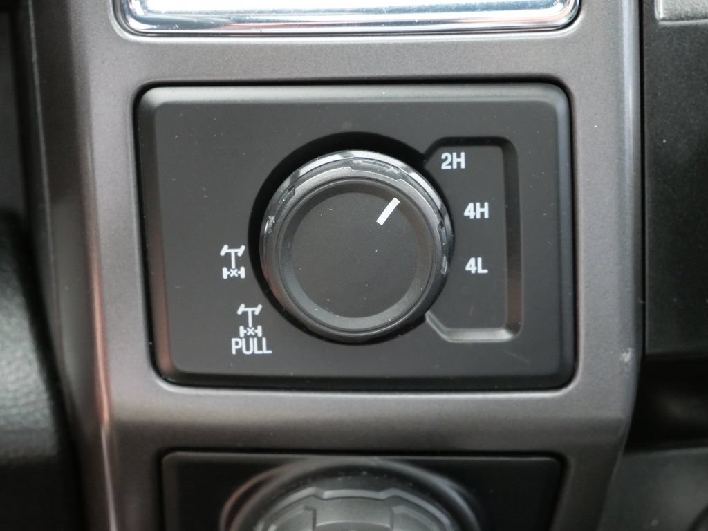 Used 2016 Ford F150 XLT w/ Equipment Group 302A Luxury AWD/4WD image 22