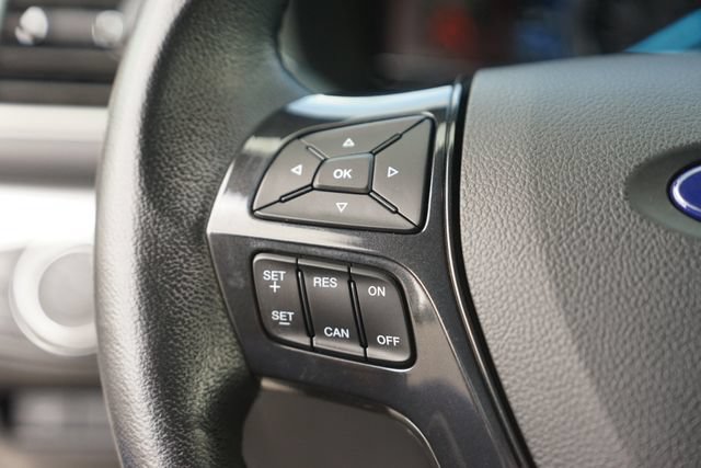 Used 2017 Ford Explorer XLT w/ Equipment Group 202A FWD image 24