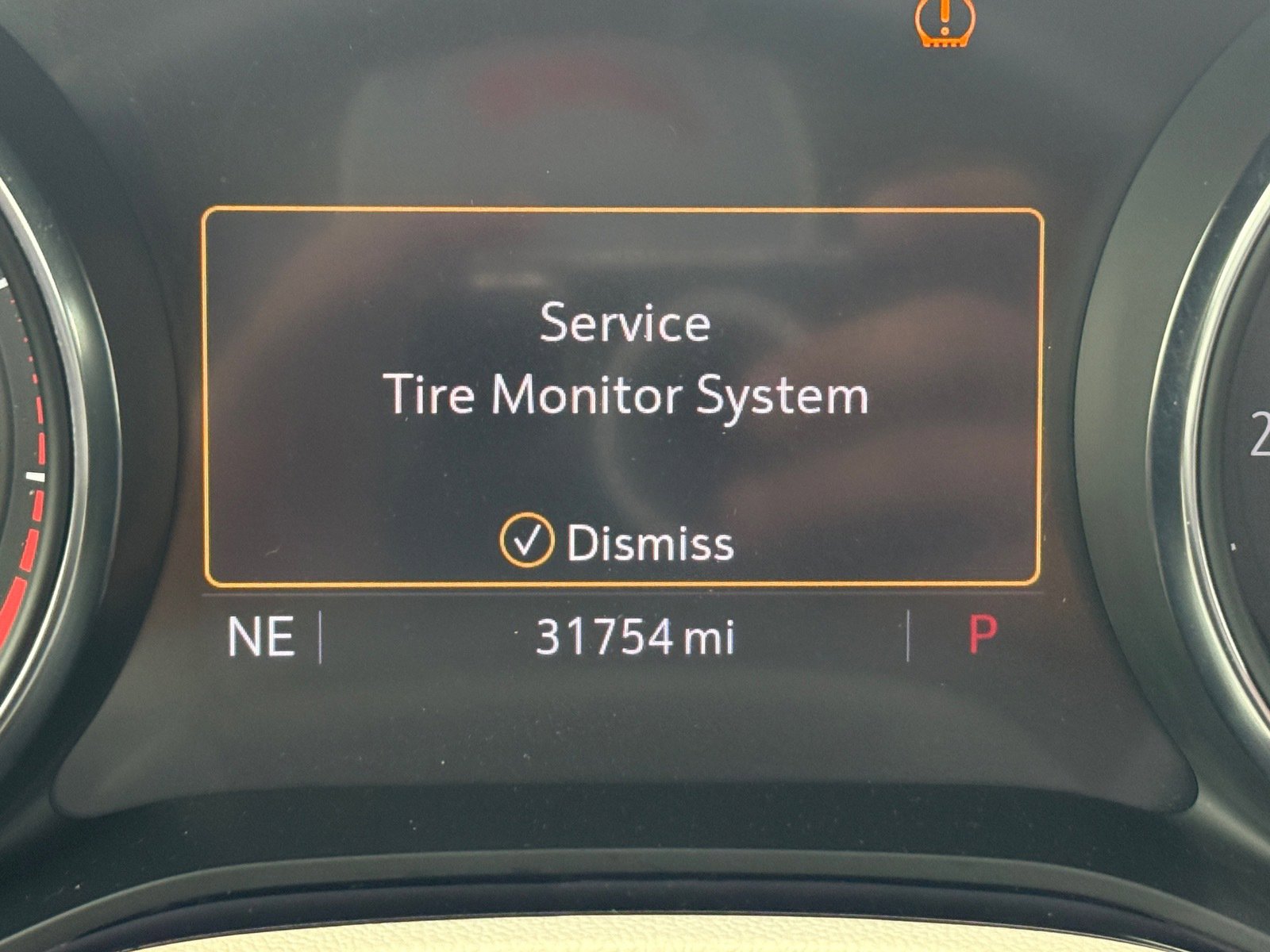 Used 2020 Buick Encore GX Essence w/ Advanced Technology Package image 30