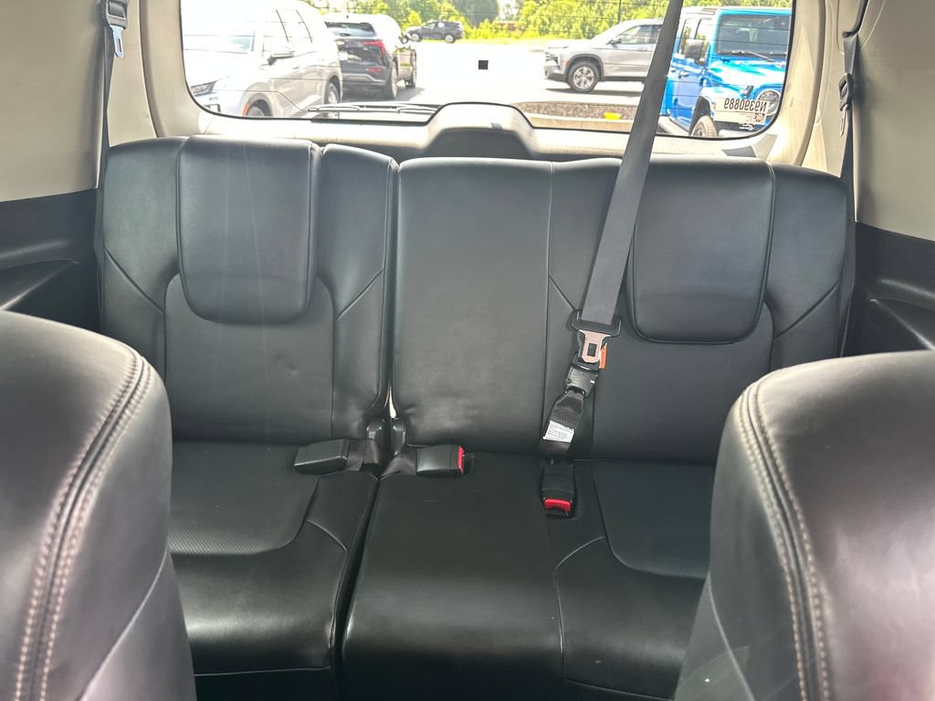 Used 2022 Nissan Armada Platinum w/ Captain's Chairs Package RWD image 22