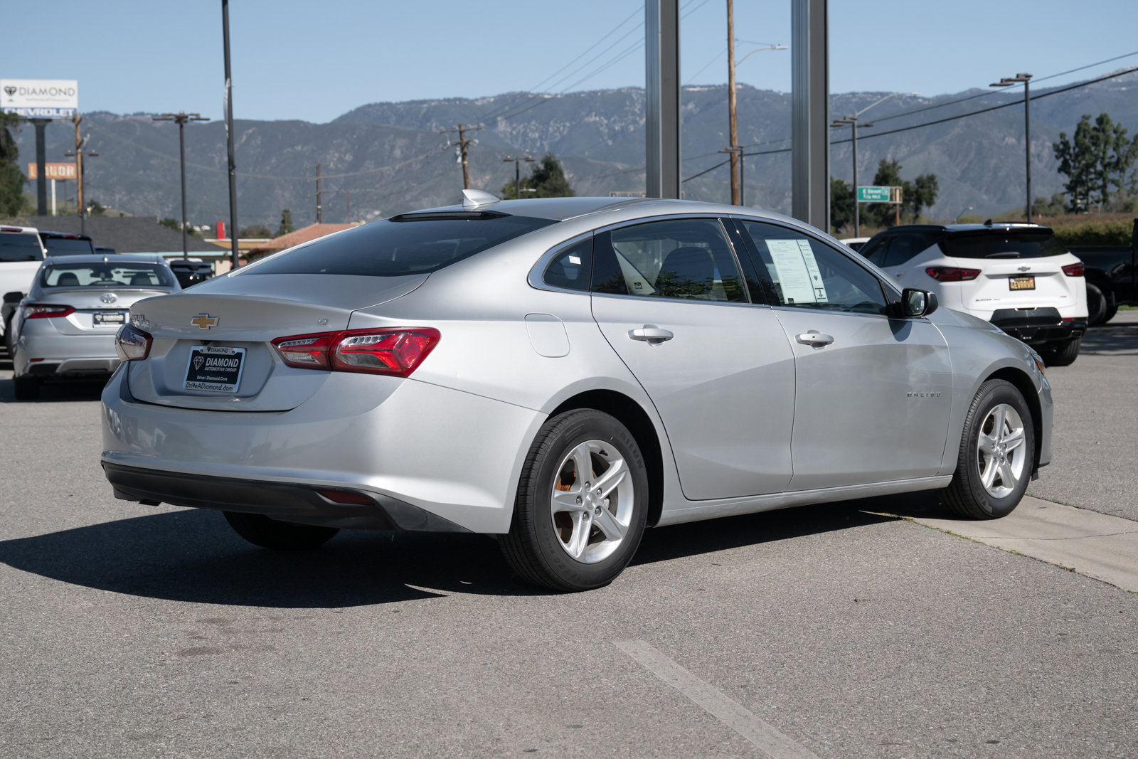 Used 2022 Chevrolet Malibu LT image 4