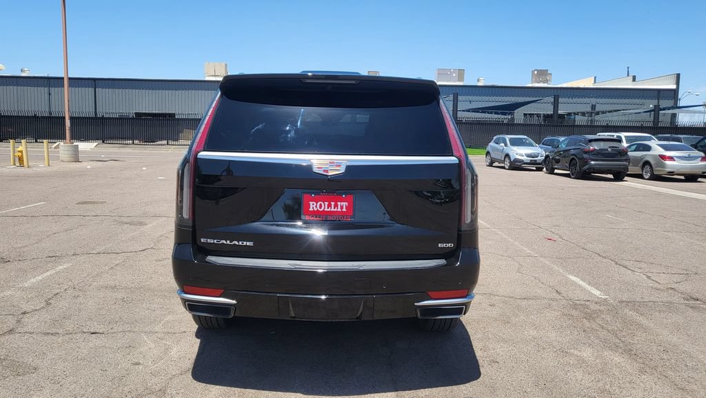 Used 2021 Cadillac Escalade Premium Luxury AWD/4WD image 8