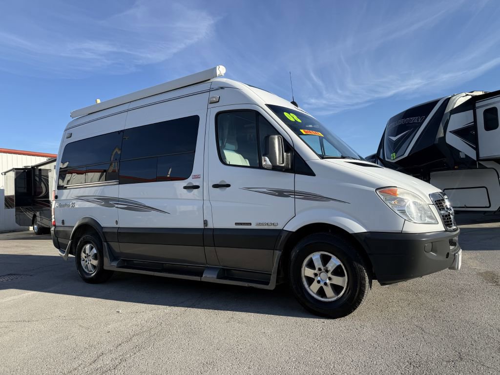 Used 2008 Dodge Sprinter 2500 w/ Trailer Tow Group image 1