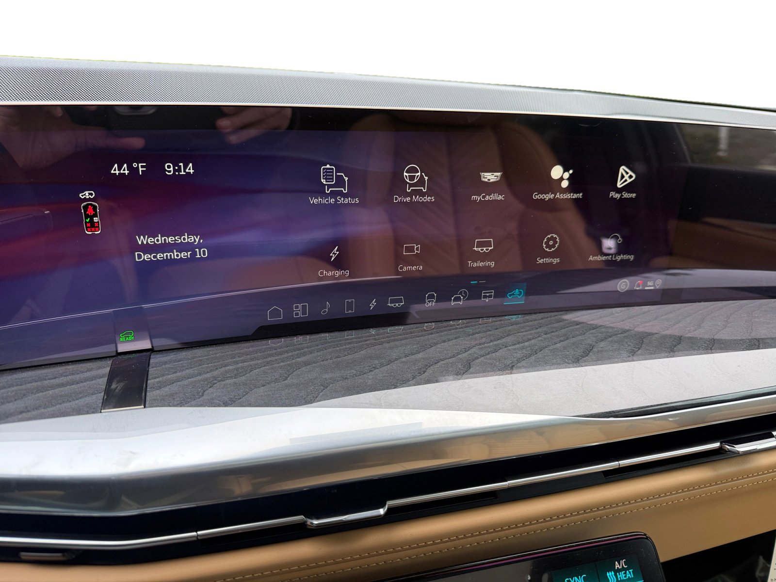 New 2026 Cadillac Escalade IQL Luxury image 12