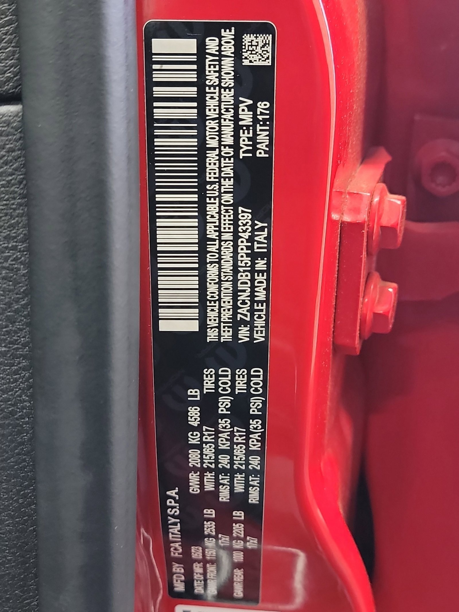 Used 2023 Jeep Renegade Latitude AWD/4WD image 32