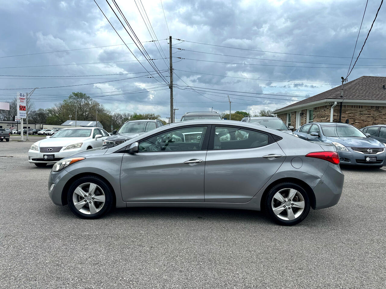 Used 2013 Hyundai Elantra GLS w/ Preferred Pkg image 5