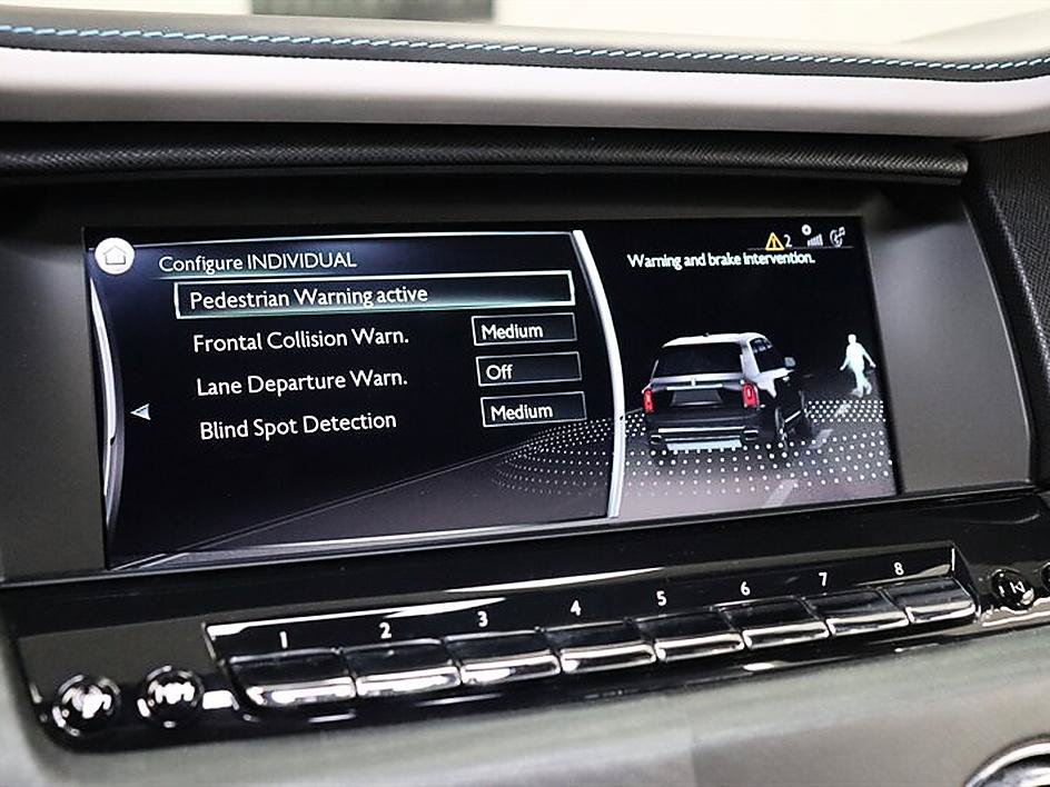 Used 2022 Rolls-Royce Cullinan w/ Cullinan Package AWD/4WD image 58