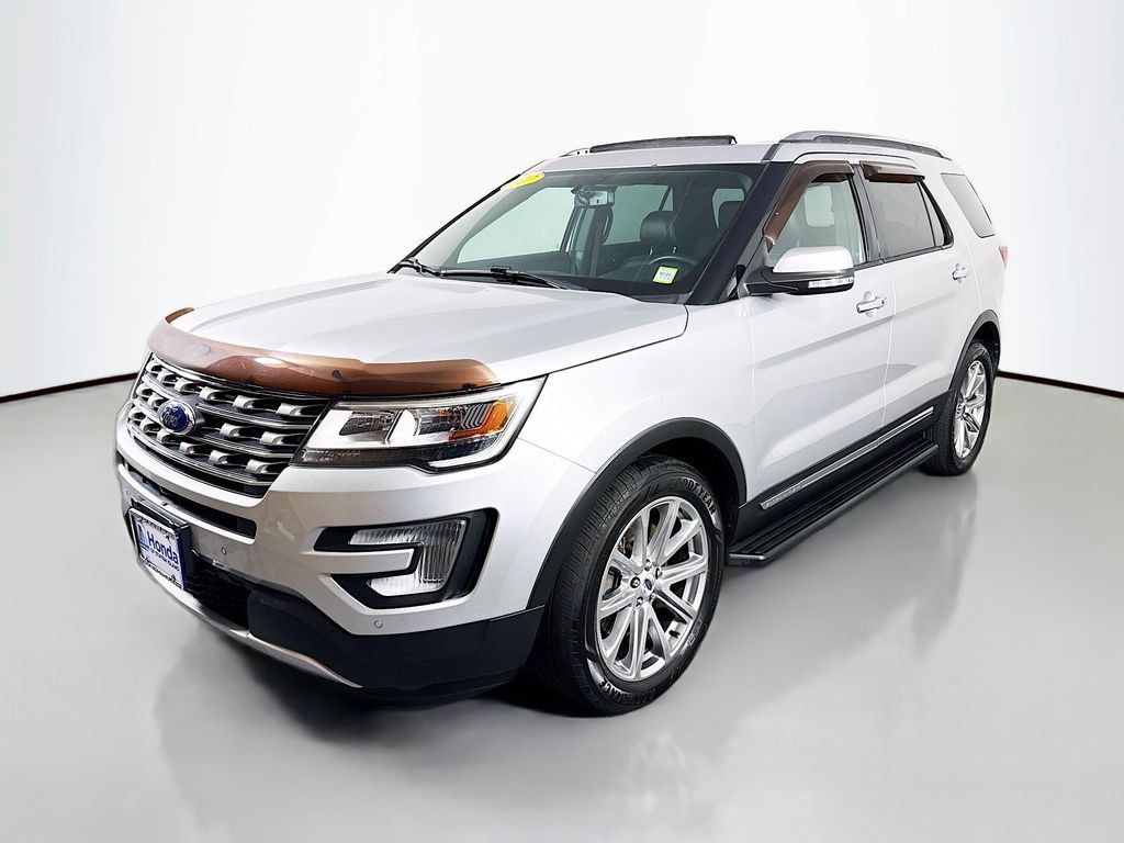 Used 2017 Ford Explorer Limited AWD/4WD image 3