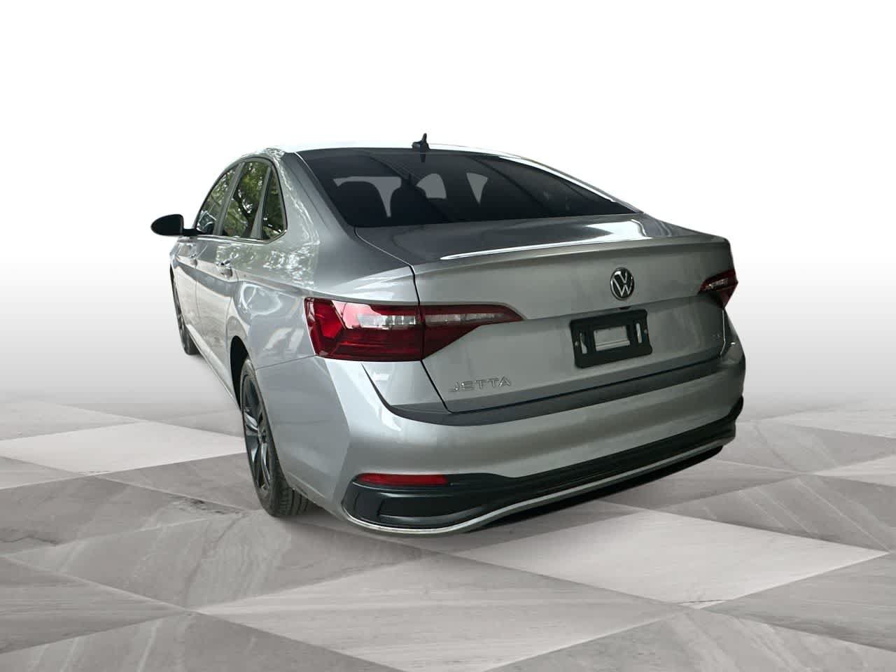 Used 2022 Volkswagen Jetta SE w/ Panoramic Sunroof Package FWD image 6