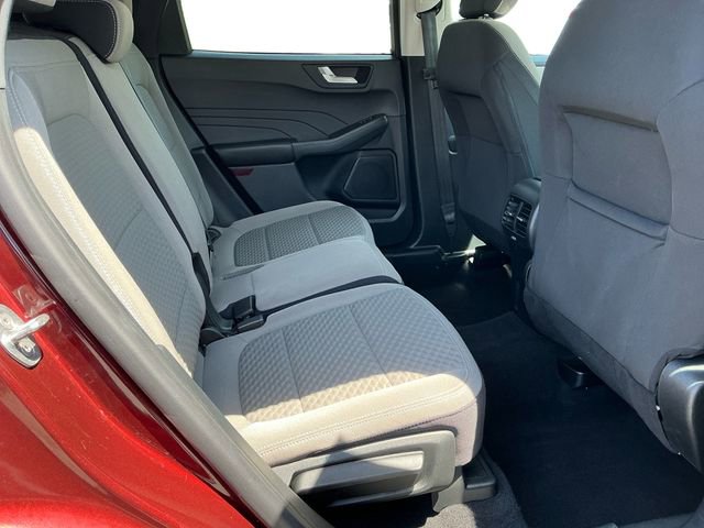 Used 2021 Ford Escape SE w/ SE Sport Appearance Package AWD/4WD image 18