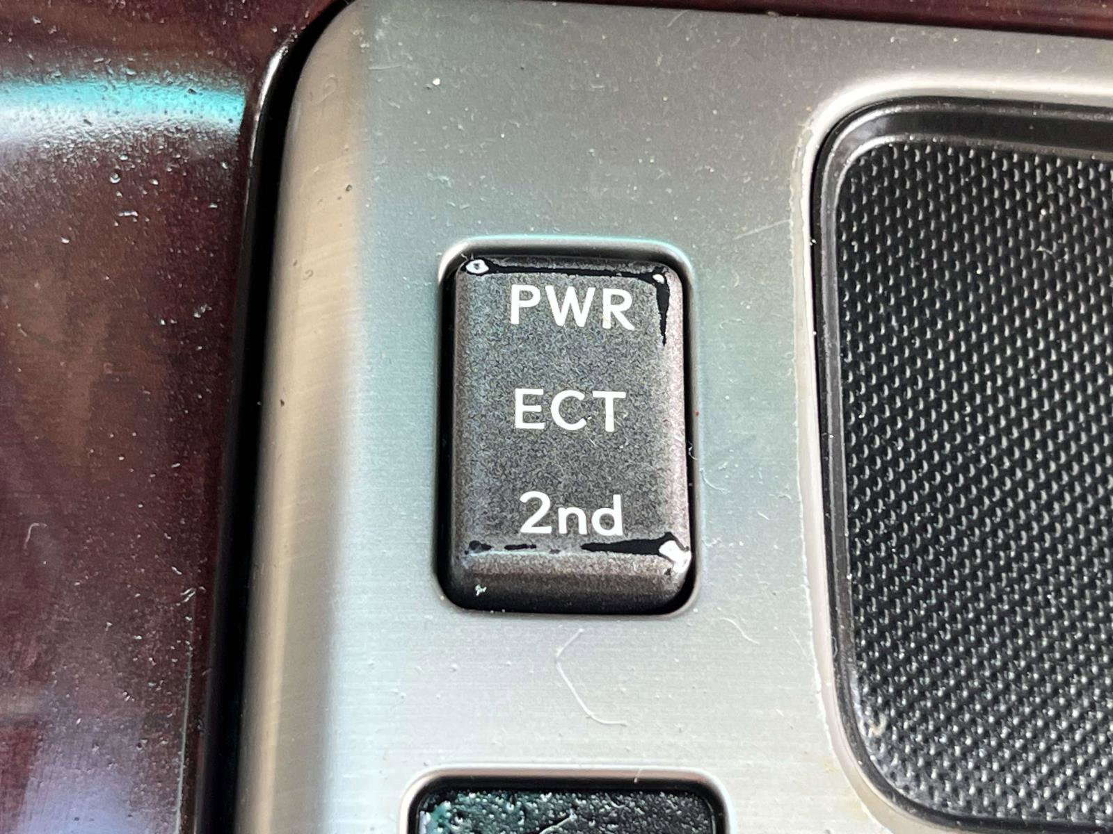 Used 2015 Lexus LX 570 4WD image 24