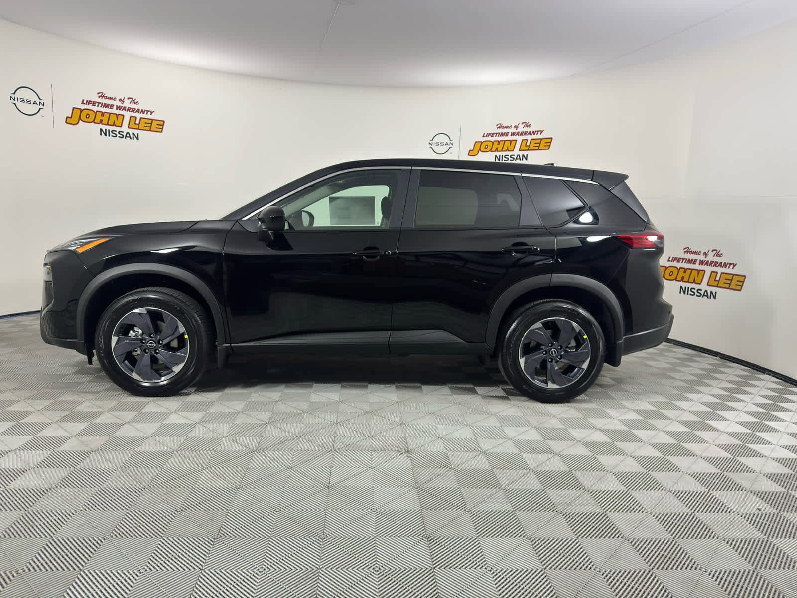 New 2026 Nissan Rogue SV image 2