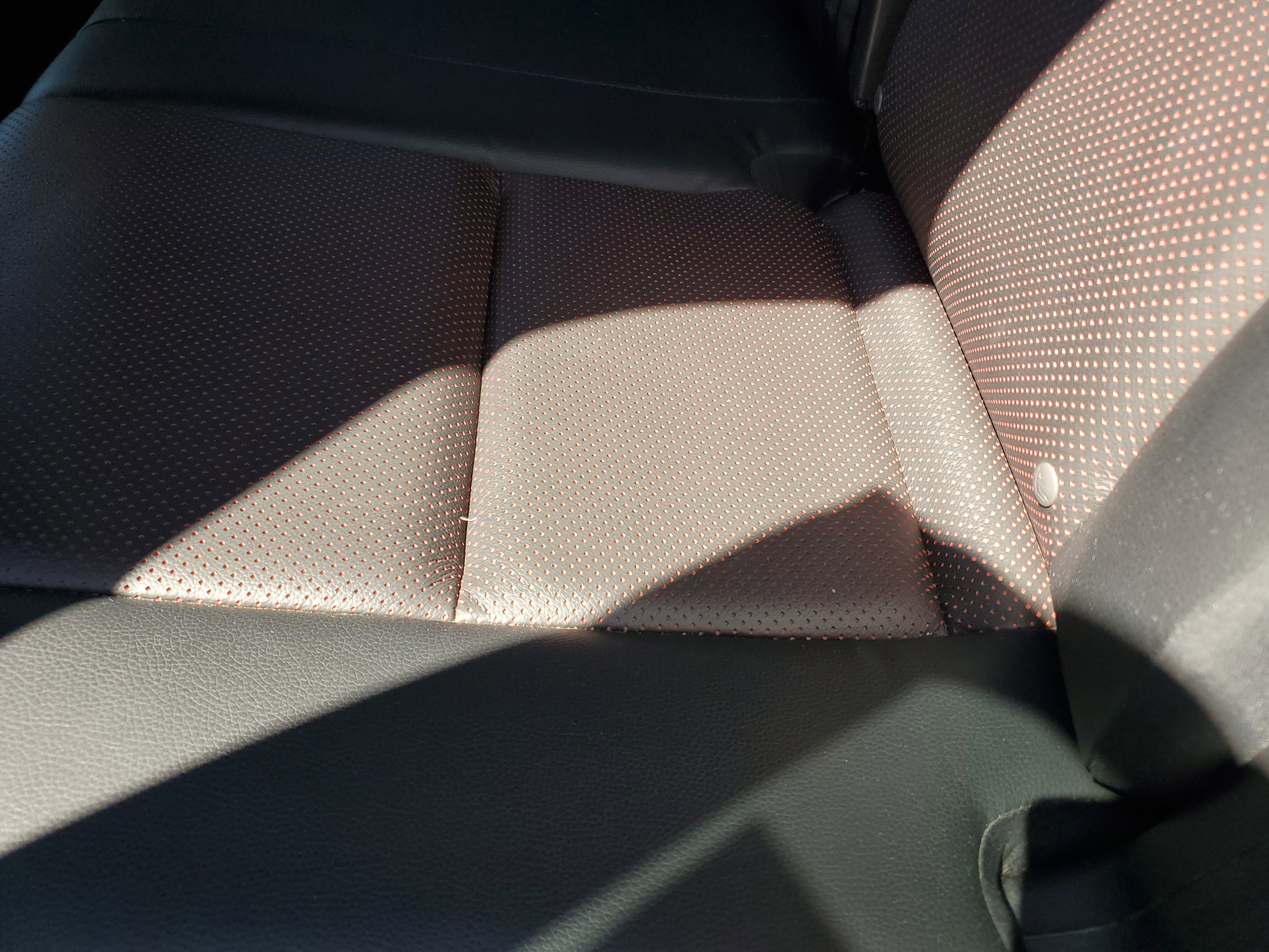 Used 2018 Honda Ridgeline Black Edition image 14