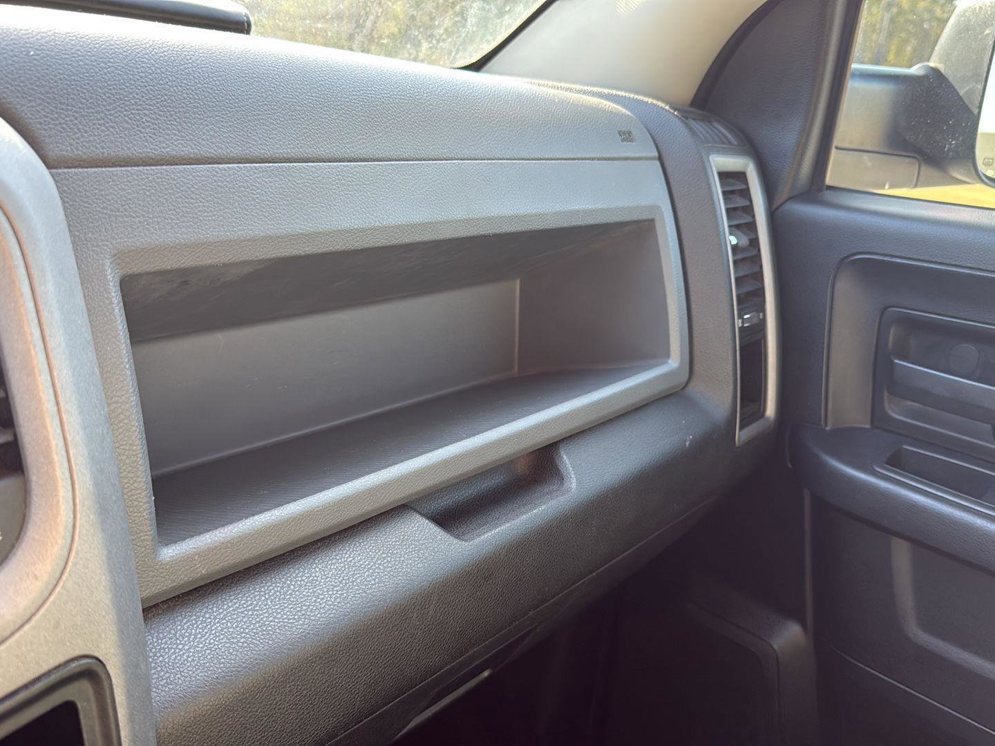 Used 2016 RAM 2500 Tradesman w/ Chrome Appearance Group image 19